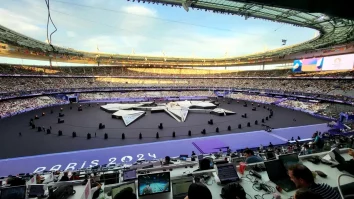 Ceremonia de închidere a Jocurilor Olimpice Paris 2024 a început. Mihaela Cambei a fost desemnată purtătorul de drapel al României