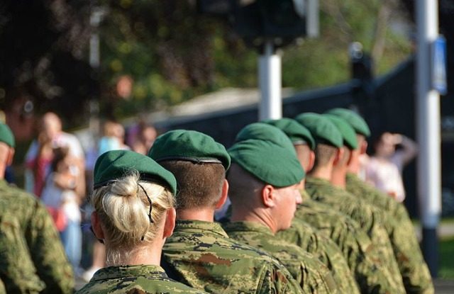Croaţia revine la serviciul militar obligatoriu din 2025. Cât va dura un stagiu