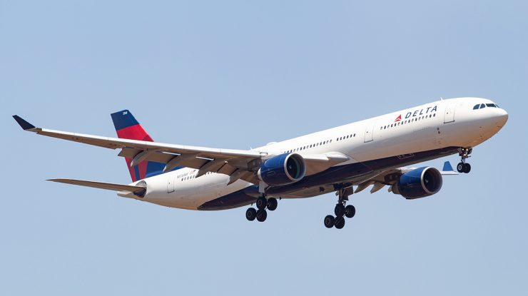 Compania aeriană CrowdStrike e dată în judecată pentru zboruri întârziate și anulate
