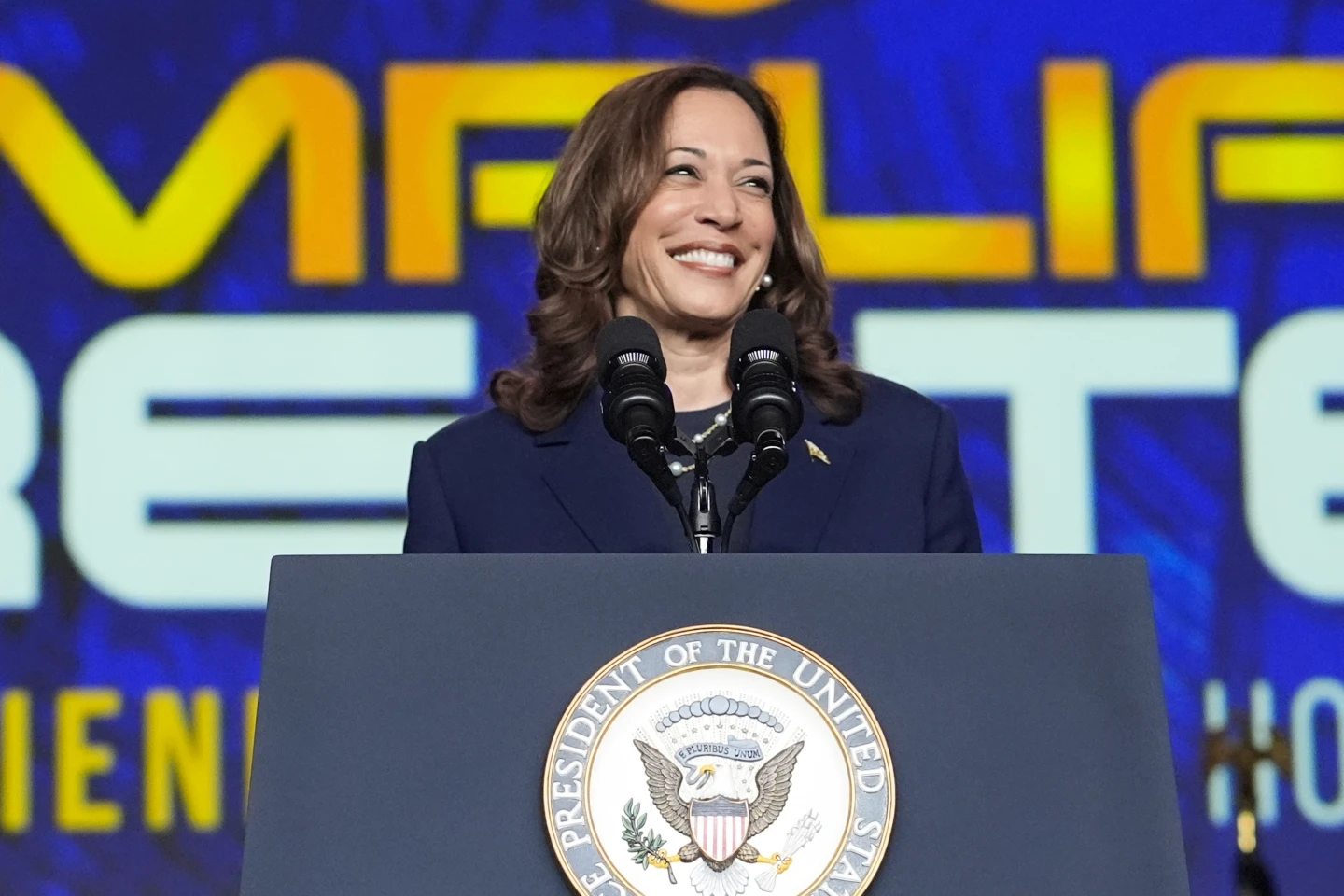 Kamala Harris, după comentariile lui Trump: „Americanii merită mai mult”