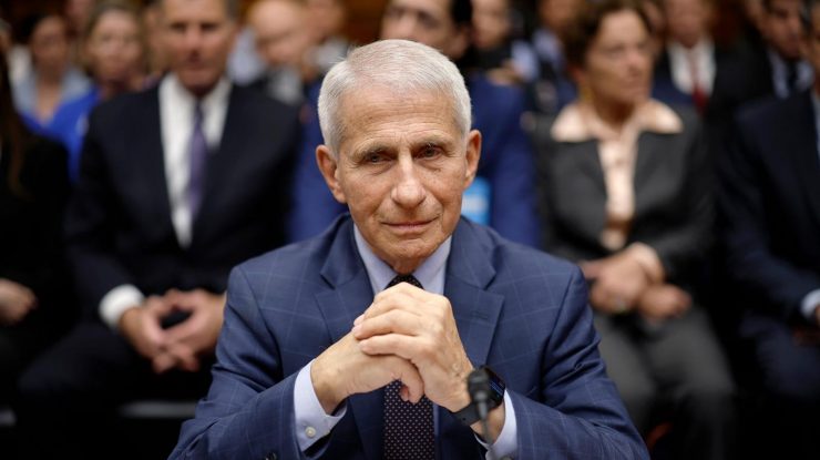 Dr. Fauci a fost internat 6 zile în spital cu virusul West Nile. Cum se simte acum