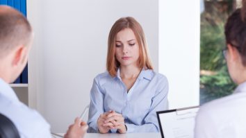 Generația Z se teme de interviul de angajare. Expert HR: „Atitudinea uneori poate cântări mai mult decât ceea ce scrie în CV”