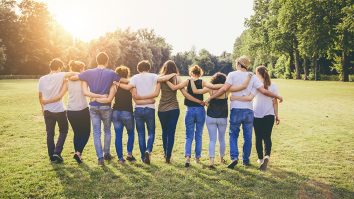 STUDIU. Genele prietenilor îți pot afecta sănătatea. Psiholog: „Cu cât focusul se pune mai mult pe problemă, cu atât ea va persista în viața noastră”