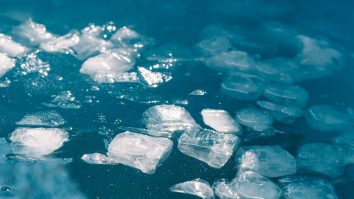 Băile cu gheață ajută la reducerea durerii musculare. Antrenor de fitness: „Este ceva ce trebuie făcut gradual, începând cu 30 de secunde”