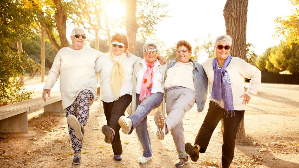 Bătrânețea începe la 80. Cum privesc elvețienii viața după ce înaintează în vârstă