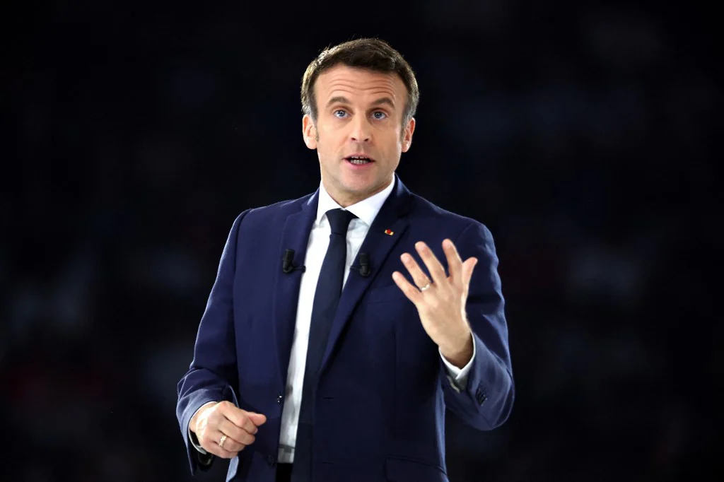 Macron respinge un guvern de stânga. Care este următorul pas