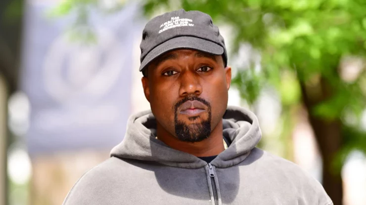 Kanye West recunoaște că „era în stare de ebrietate” când a scris pe Twitter despre „DEFCON 3 asupra evreilor”. Cum se apără acum artistul