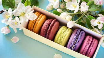 Vrei un desert sănătos și gustos? Cofetar-șef Chez Marie Confiserie: „În această perioadă călduroasă, cele mai consumate deserturi sunt macaroons cu zmeură”