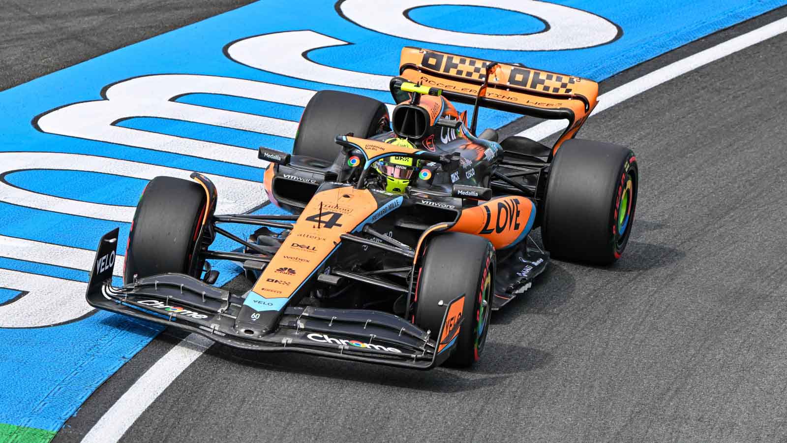 Lando Norris îl elimină pe Max Verstappen și obține pole position-ul la Marele Premiu al Olandei