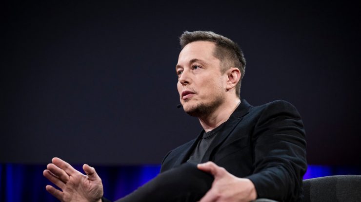 Elon Musk spune că cipurile Neuralink vor ajuta oamenii să aibă „superputeri” și concureze cu A.I.