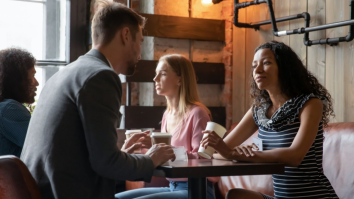 Cum îți găsești coleg de apartament? Tinerii din Londra au găsit o soluție neașteptată: „speed dating”