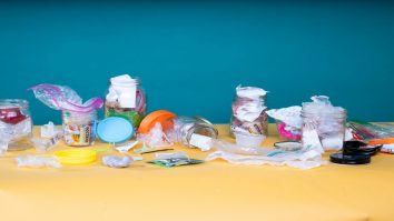 Jurnalista Claire Murashima a încercat să trăiască fără plastic timp de o săptămână. Care au fost concluziile acestui experiment