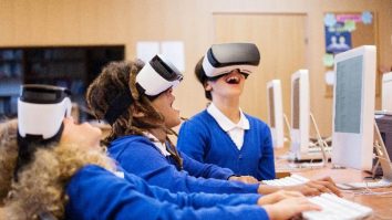 Educația digitală va fi predată în școli începând din toamnă. Părinte: „Sunt copii atât de smart încât să salveze o poză este ceva ce pot învăța în câteva secunde”