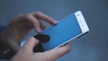 În premieră, președintele PSD va fi votat electronic pe telefonul mobil. Ce dezvăluie sondajul ȘTIU PE CE LUME TRĂIESC din 7 februarie 2024 despre implementarea votului electronic