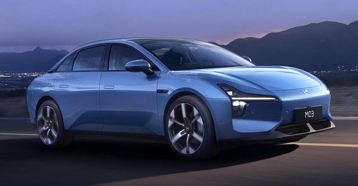 Xpeng lansează Mona M03, o mașină electrică la preț redus. Ce dotări avansate are