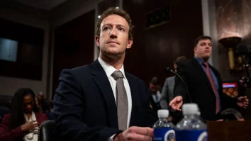 Trump îl amenință pe Zuckerberg cu „închisoare pe viață” dacă influențează în vreun fel alegerile din 2024