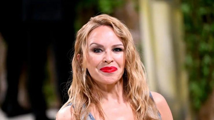 Kylie Minogue a anunțat cel mai mare turneu al său din ultimii zece ani și un nou album