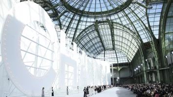 Chanel își reia prezentările de modă la Grand Palais după patru ani de așteptare. Casa de modă va investi peste 30 de milioane de euro în palat