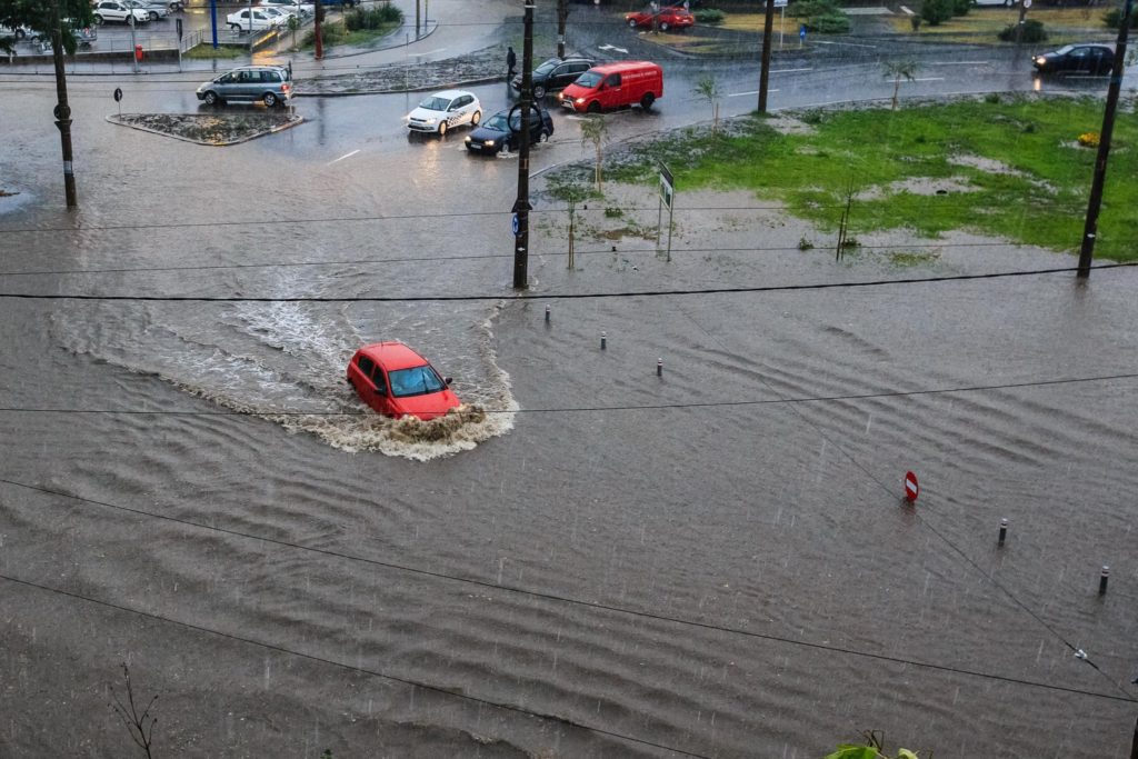 Primarul Municipiului Galați, despre inundațiile care au ucis 4 oameni: „Au fost făcute lucrări pentru îmbunătățirea infrastructurii de drenaj, dar apa a fost prea mare”