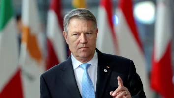 Iohannis vrea să treacă în scaunul de Senator. PNL își dorește modificarea legii pentru ca Președintele să candideze la parlamentare