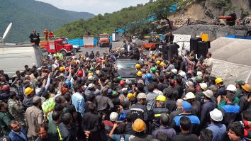 Explozie la o mină de cărbune din Iran: 51 de persoane au murit și alte zeci sunt rănite