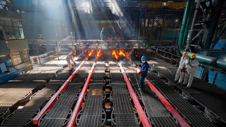 Producătorii europeni de oțel cer Bruxelles-ului să ia măsuri împotriva Chinei: „Volumul exporturilor chinezești e uriaș”