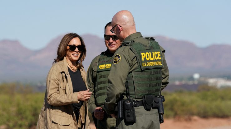 Kamala Harris vizitează granița SUA-Mexic pentru a contracara criticile privind imigrația și securitatea