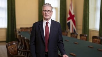 Boris Johnson îl acuză pe Keir Starmer că „vrea ca Hamas să câștige” în războiul cu Israel