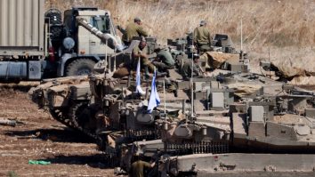 Israelul anunță SUA că „operațiunea terestră limitată” în Liban este iminentă: „Următoarea fază a războiului va începe în curând”, anunță ministrul israelian al Apărării