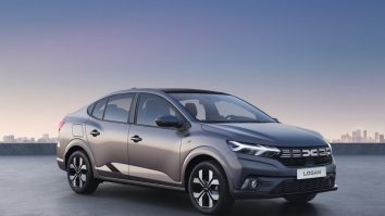 Dacia lansează un model aniversar de Logan, XX,  în ediție limitată, la două decenii de existență. Logoul e o trimitere către Coloana Infinitului