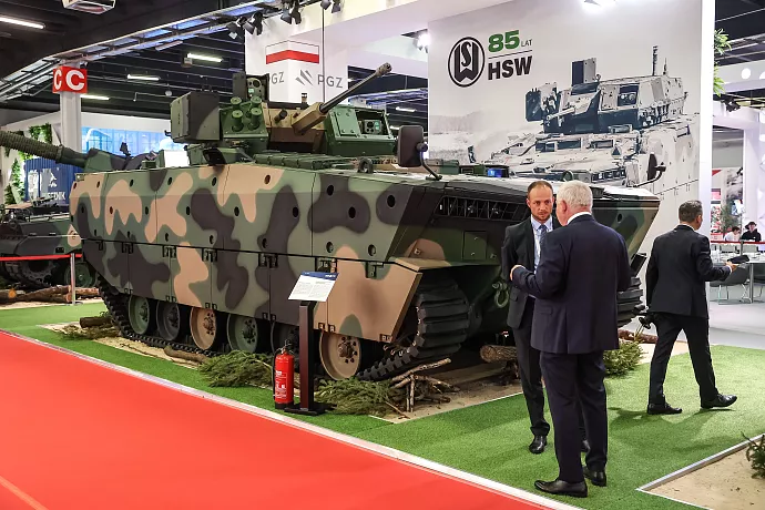 Începe expoziția internațională de armament MSPO, din Kielce. Participanți din 45 de țări își prezintă cele mai noi tehnologii de apărare