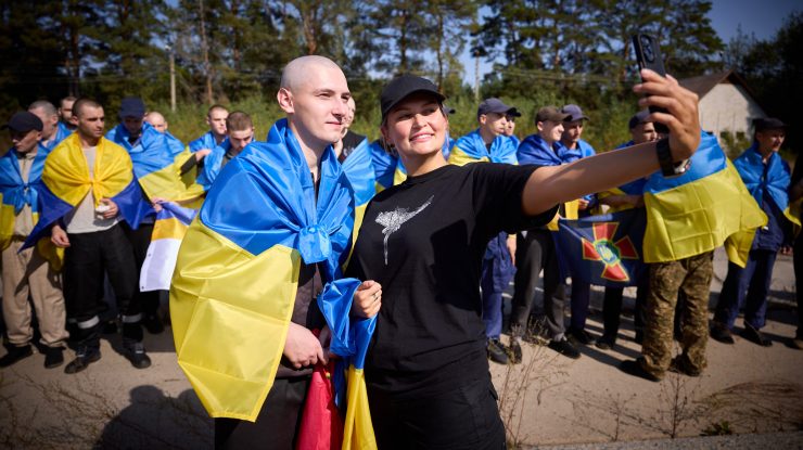 Rusia și Ucraina au făcut schimb de 206 prizonieri de război. Forțele ruse anunță că au recucerit un sat din Pokrovsk