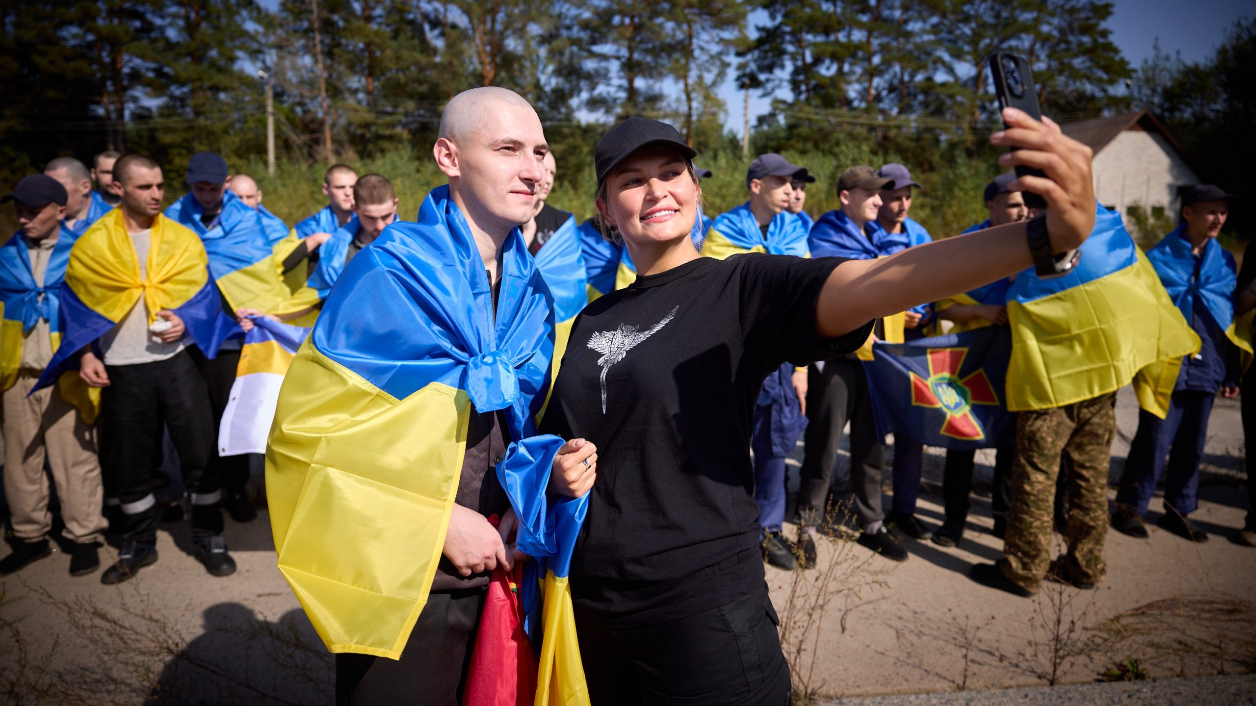 Rusia și Ucraina au făcut schimb de 206 prizonieri de război. Forțele ruse anunță că au recucerit un sat din Pokrovsk