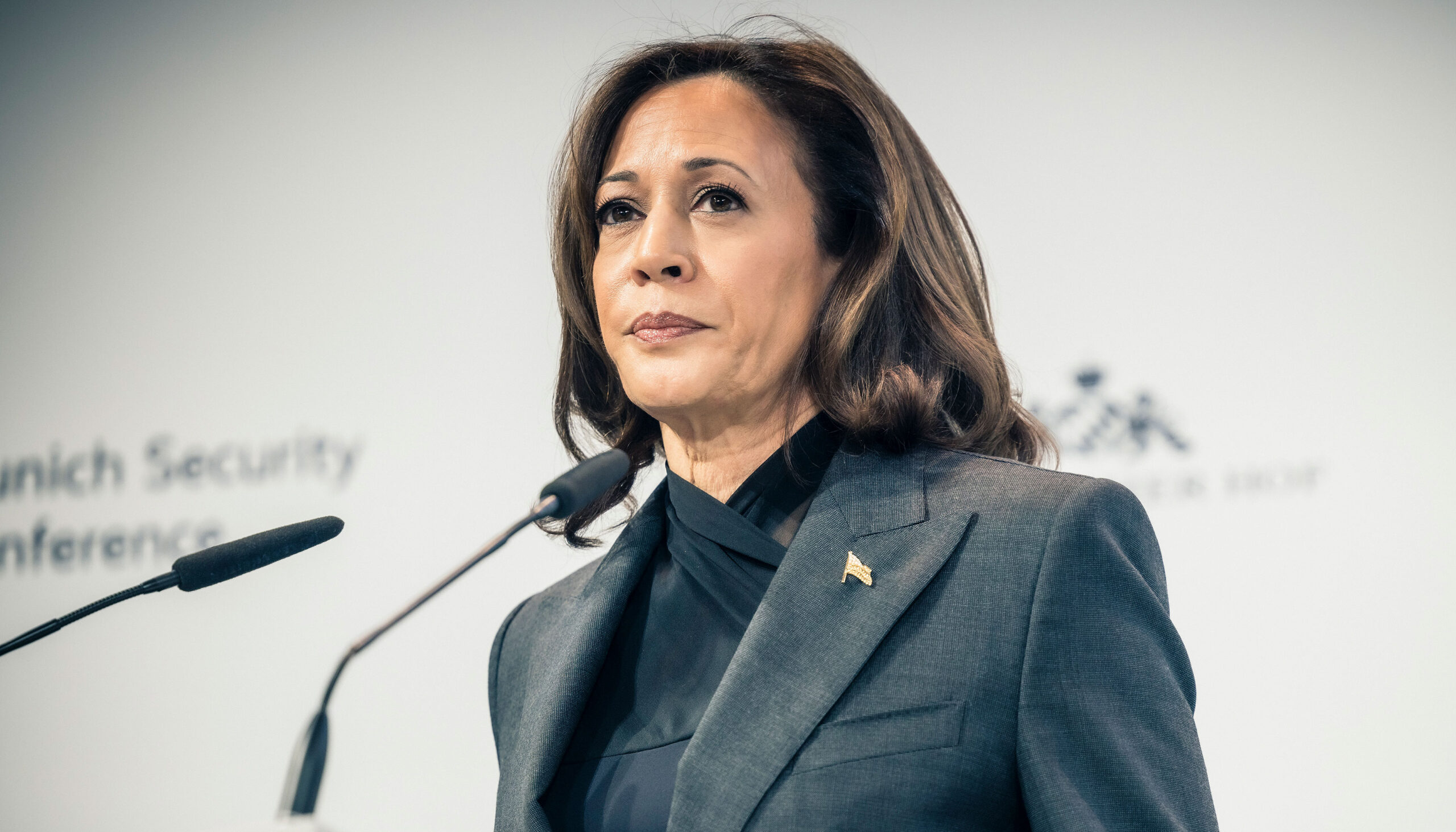 Kamala Harris afirmă, după dezbatere, că alegătorii ar trebui să se asigure că Donald Trump „nu mai poate avea acel microfon”