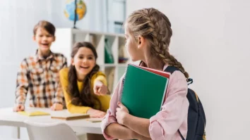 Ligia Deca ia măsuri contra bullying-ului în școli. Tema prevenirii violenței va fi discutată și în Școala Altfel