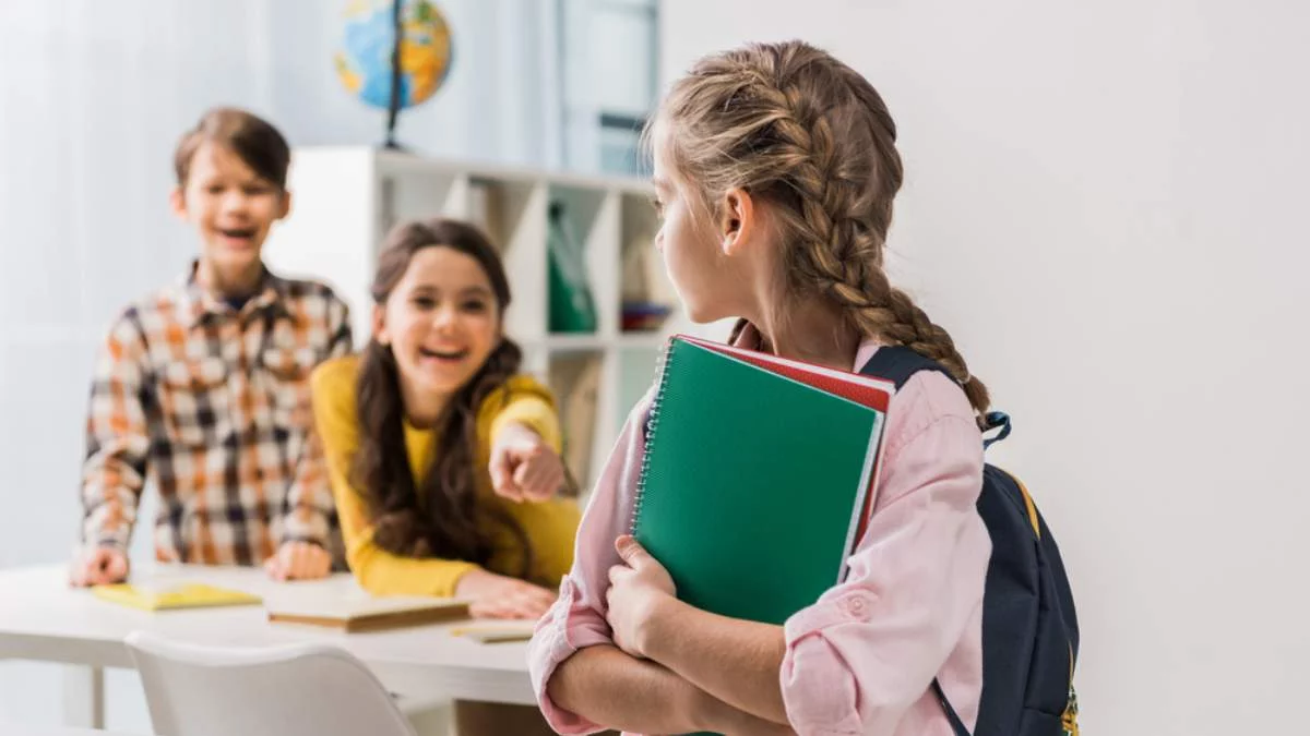 Ligia Deca ia măsuri contra bullying-ului în școli. Tema prevenirii violenței va fi discutată și în Școala Altfel