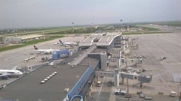 Bucureștiul e codaș. Peste 50 organizații cer Aeroportului Henri Coandă instalarea a 10 fântâni de apă potabilă