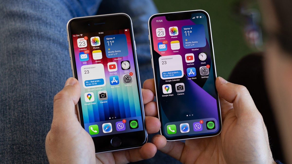 Din 2025, toate iPhone-urile vor fi echipate cu ecrane OLED. Compania renunță complet la ecranele LCD