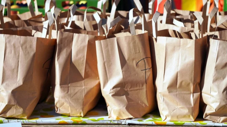 STUDIU. Substanțele chimice din ambalajele alimentare pot provoca apariția cancerului