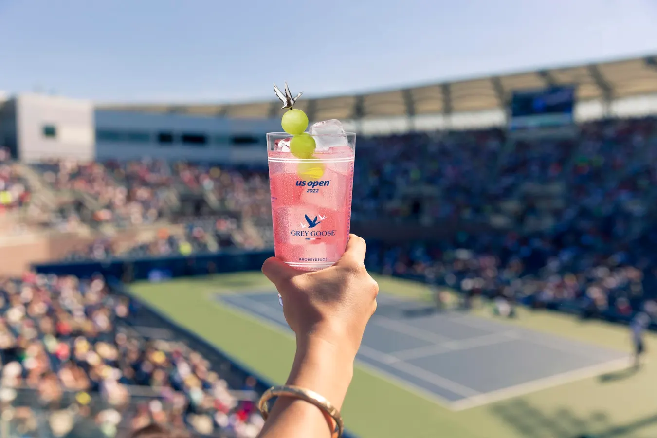 La US Open, vânzările pentru cocktail-ul Honey Deuce vor depăși 10 milioane de dolari. Din ce este făcută faimoasa băutură