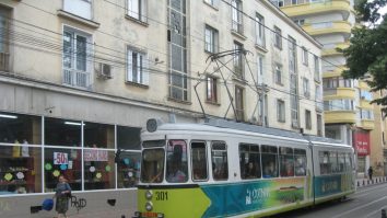 Tramvaiul-cafenea din Iași este un concept inovator. Ce alte cafenele inedite mai găsim în România