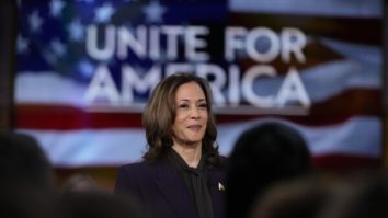 Kamala Harris promite să ia măsuri suplimentare pentru siguranța frontierei, un subiect sensibil pentru alegători în lupta împotriva lui Trump