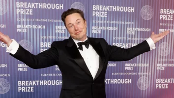 Musk ripostează în urma excluderii sale din Summitul Internațional de Investiții din Marea Britanie