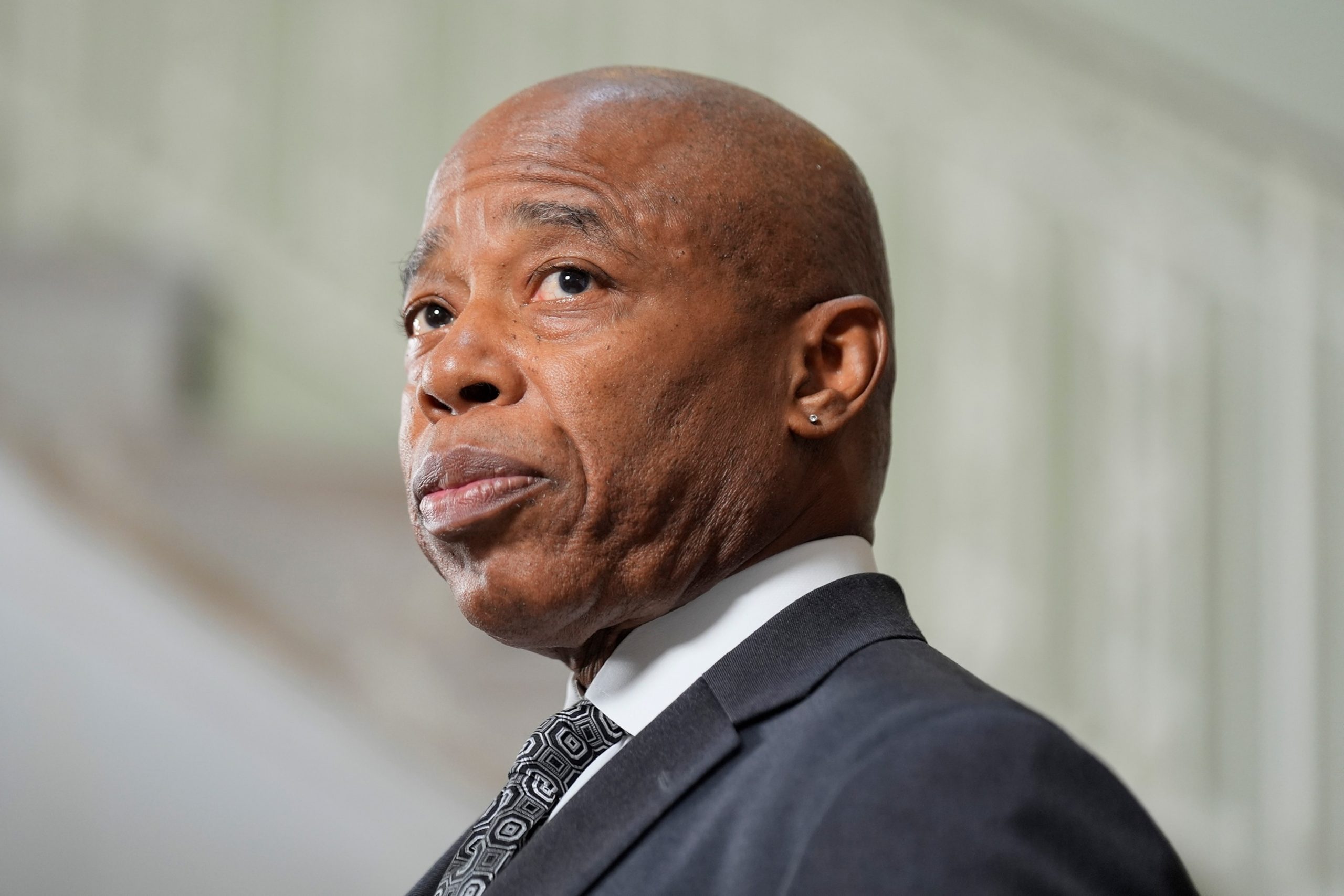 Primarul New York-ului, Eric Adams, pledează nevinovat pentru acuzațiile federale de corupție