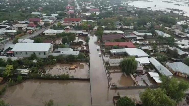 Şase persoane au murit în urma inundaţiilor din Galaţi