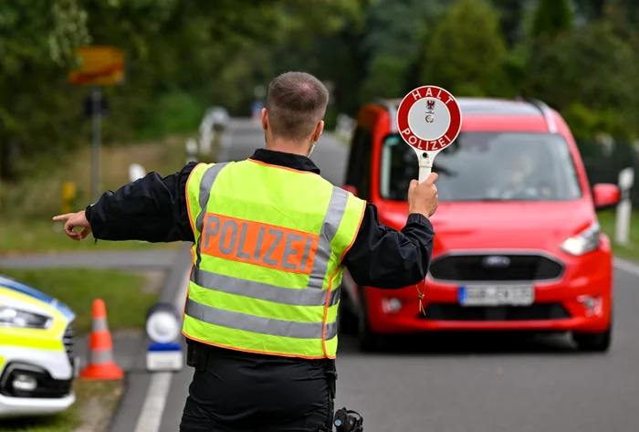 Germania a reintrodus controalele temporare la cele nouă frontiere