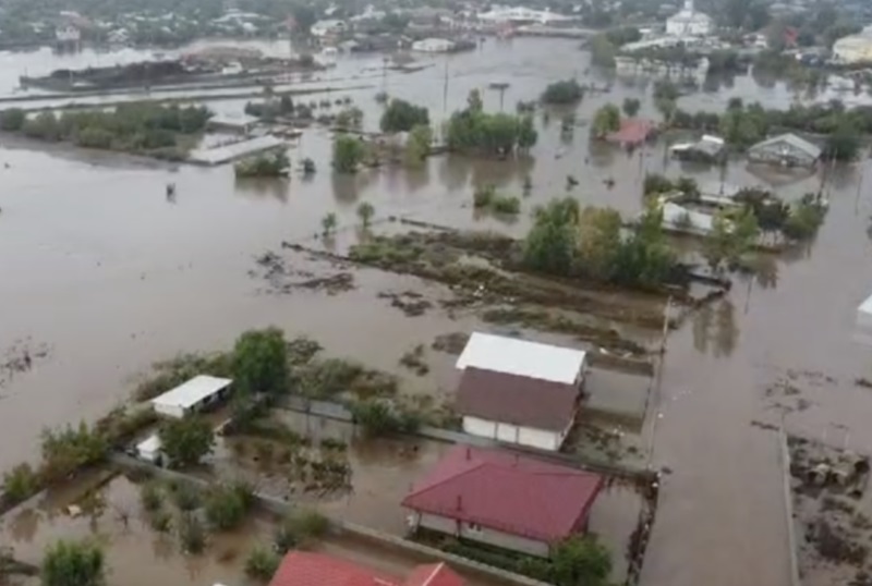 Ploile fac ravagii în zona Moldovei. Vremea se menține rece până la mijlocul săptămânii viitoare