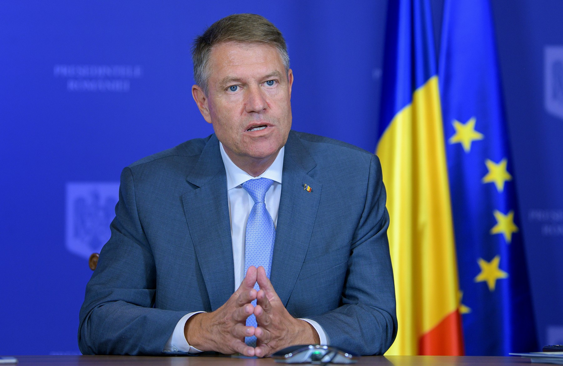 Iohannis poate candida independent pe listele unui partid la alegerile din 1 decembrie, a decis Consiliul Legislativ