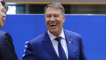 Biroul Electoral Central îl amână pe Iohannis. Ce așteaptă BEC înainte de a se pronunța în privința candidaturii sale la alegerile din decembrie