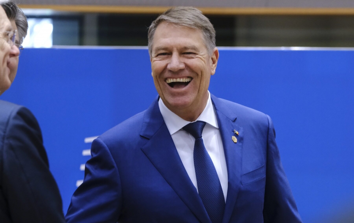 Biroul Electoral Central îl amână pe Iohannis. Ce așteaptă BEC înainte de a se pronunța în privința candidaturii sale la alegerile din decembrie